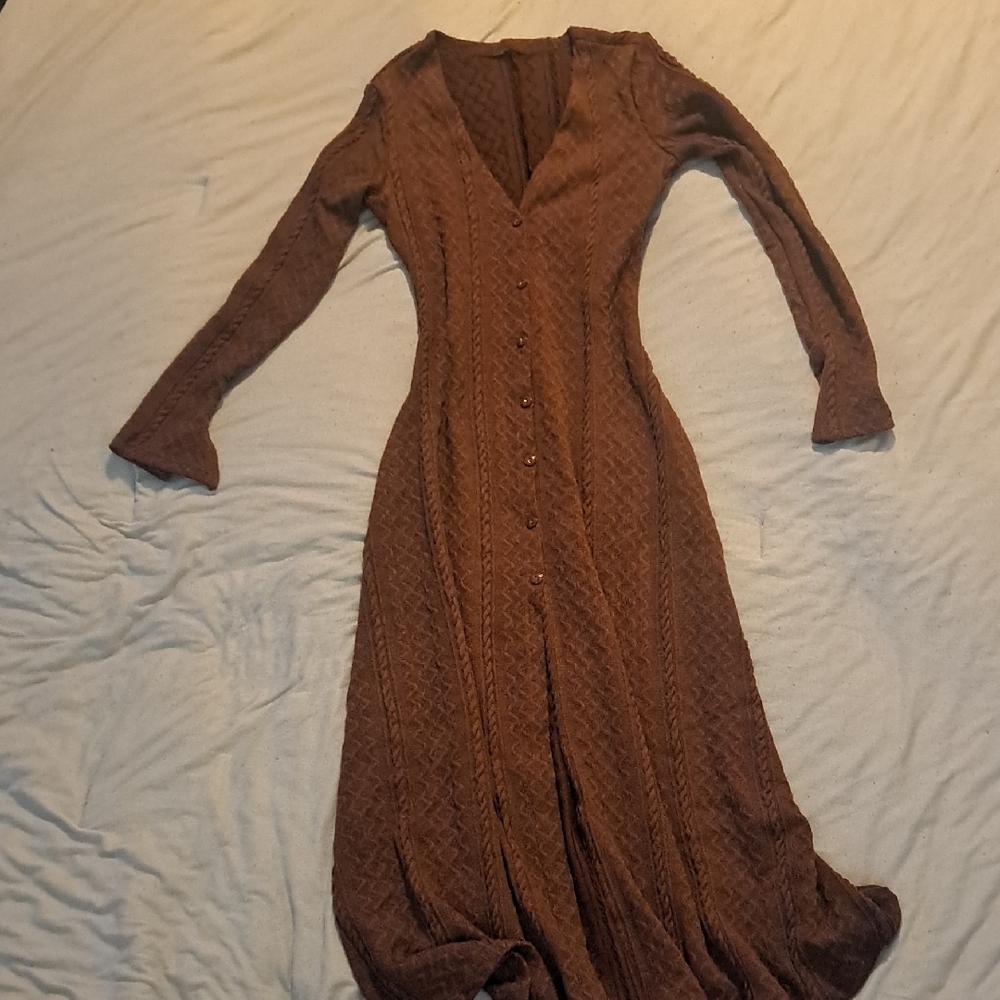 Elegant Brown Knit Maxi Dress